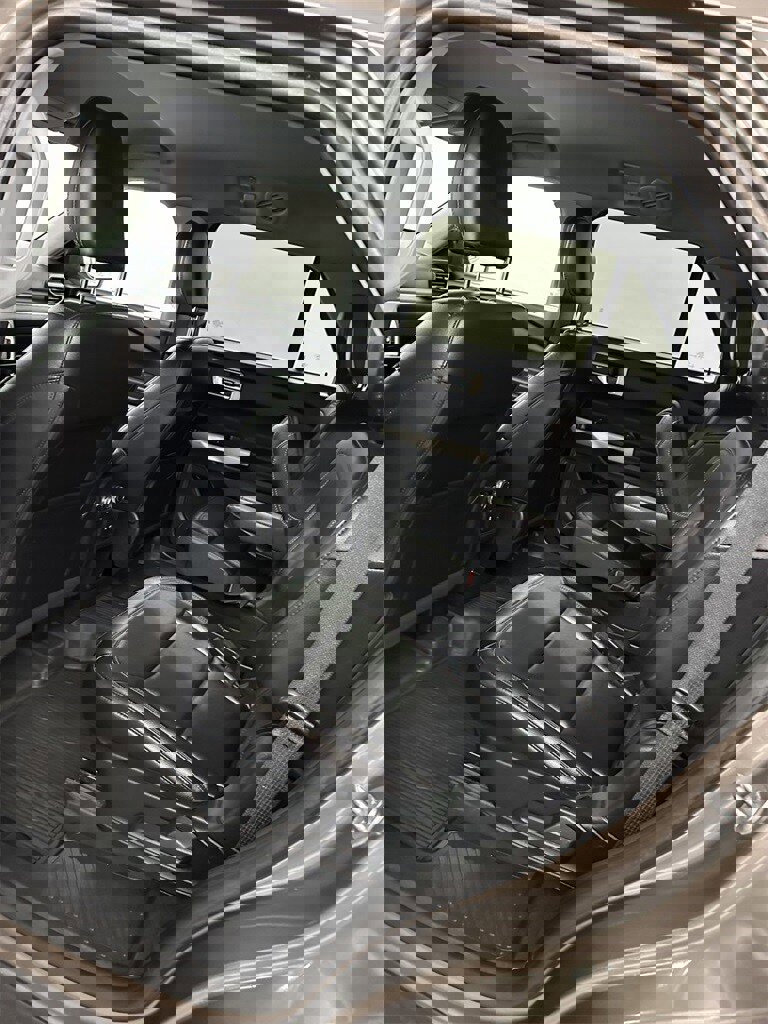 Used 2021 Ford Explorer XLT w/ Equipment Group 202A image 23