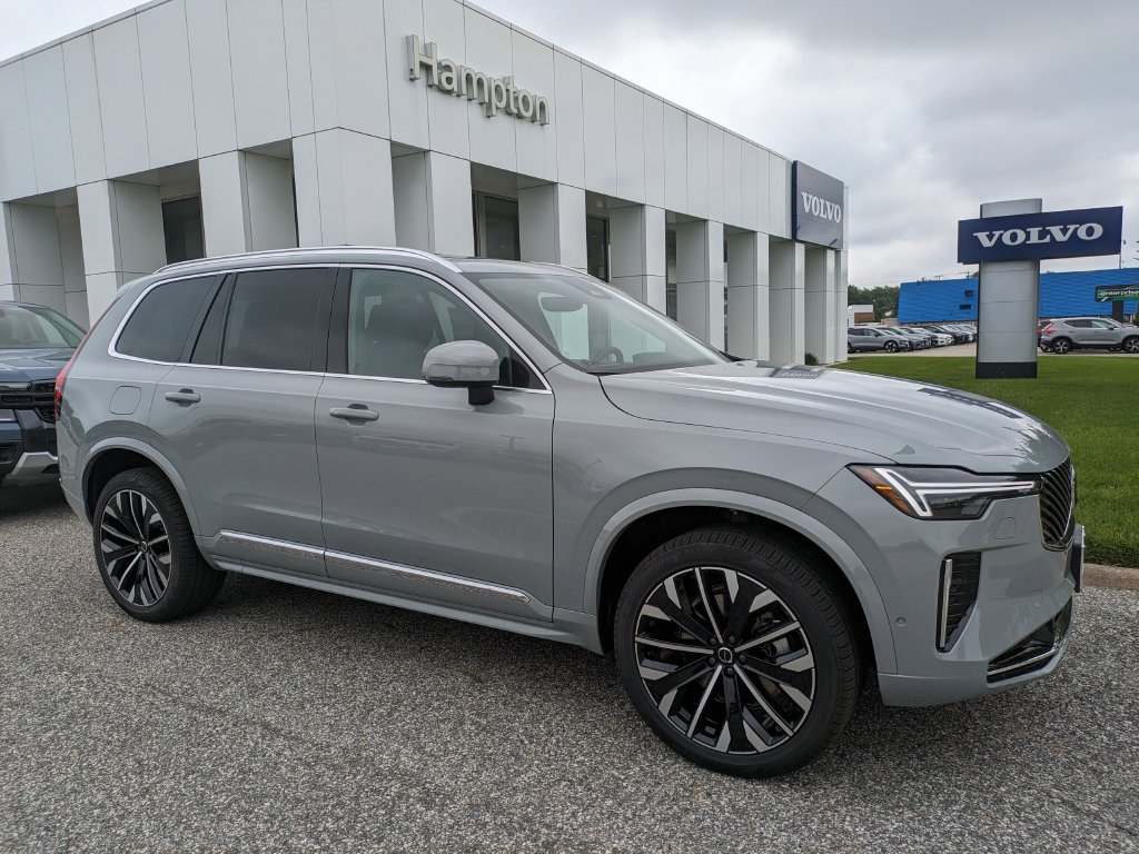 New 2026 Volvo XC90 B6 Plus w/ Protection Package Premier AWD/4WD image 2