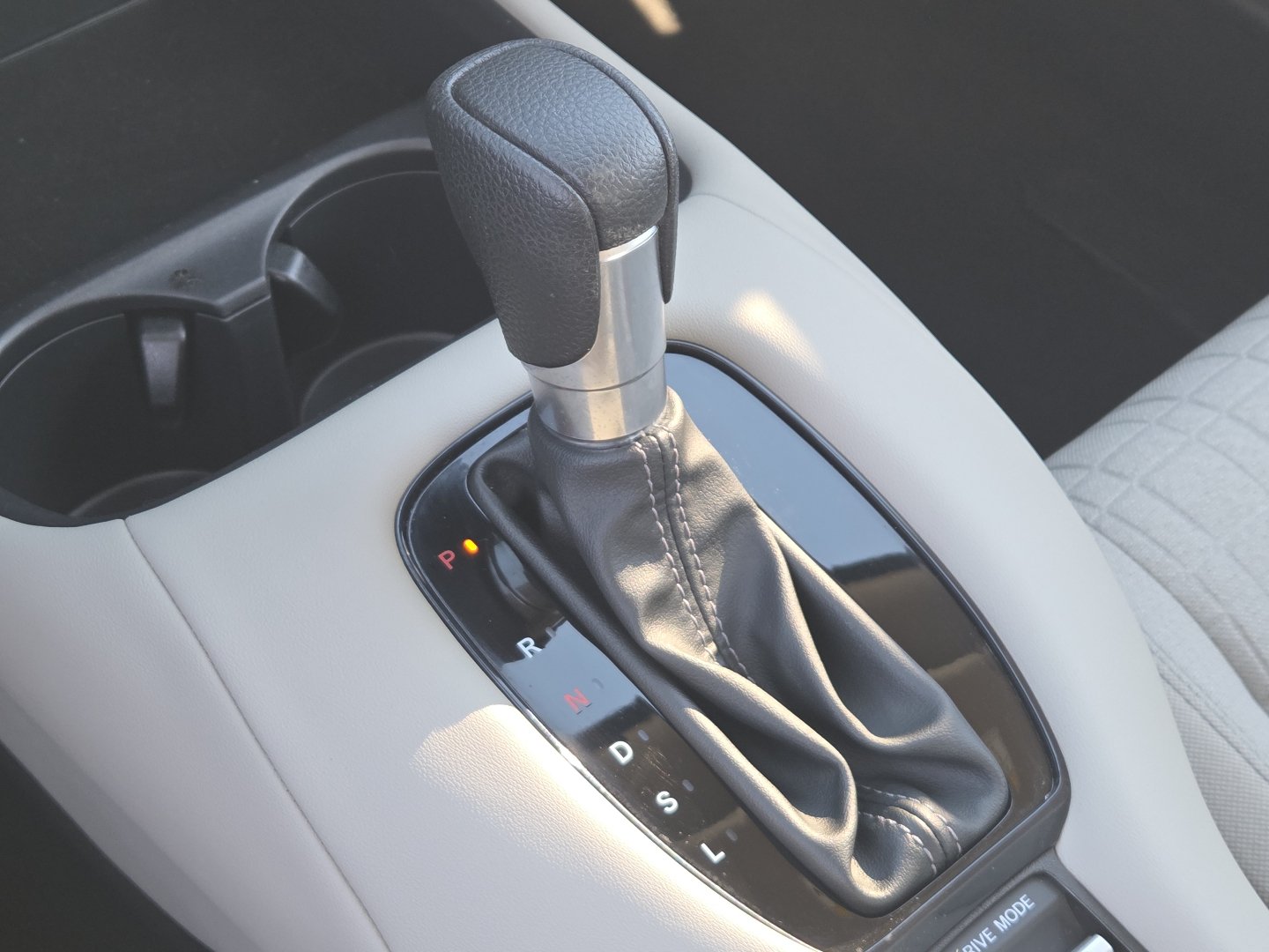 Used 2024 Honda HR-V LX image 28