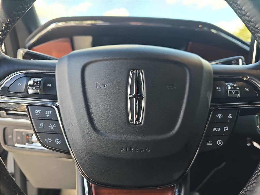 Used 2023 Lincoln Navigator Reserve RWD image 23