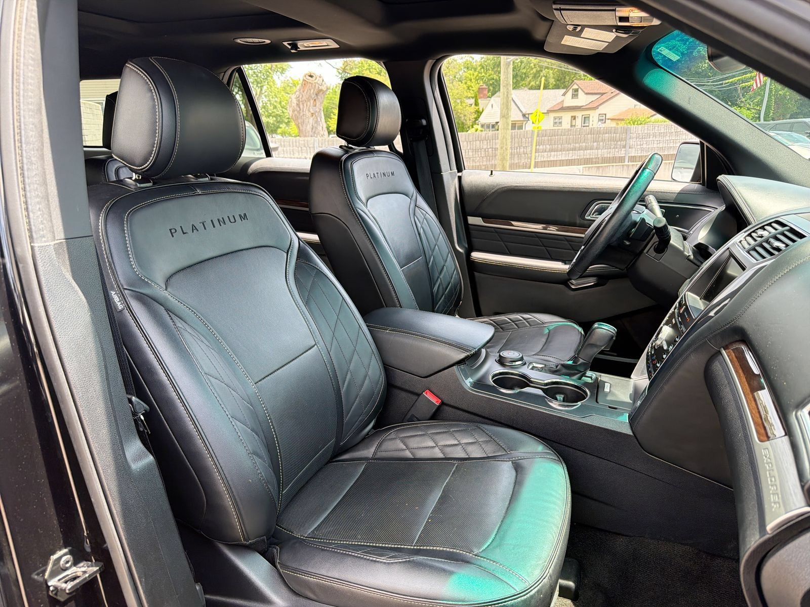Used 2016 Ford Explorer Platinum AWD/4WD image 26