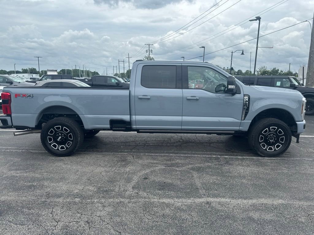 Used 2025 Ford F350 Lariat w/ Lariat Ultimate Package AWD/4WD video 2