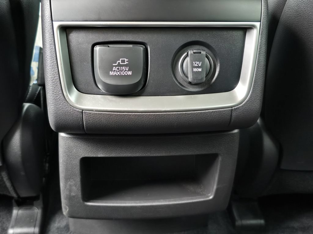 Certified 2025 Kia Carnival SX Prestige FWD image 16