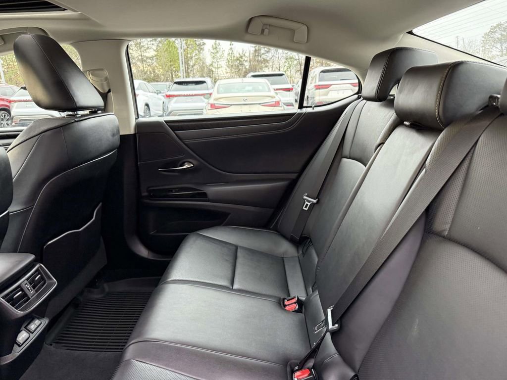 Used 2023 Lexus ES 350 Premium w/ Premium Package image 17