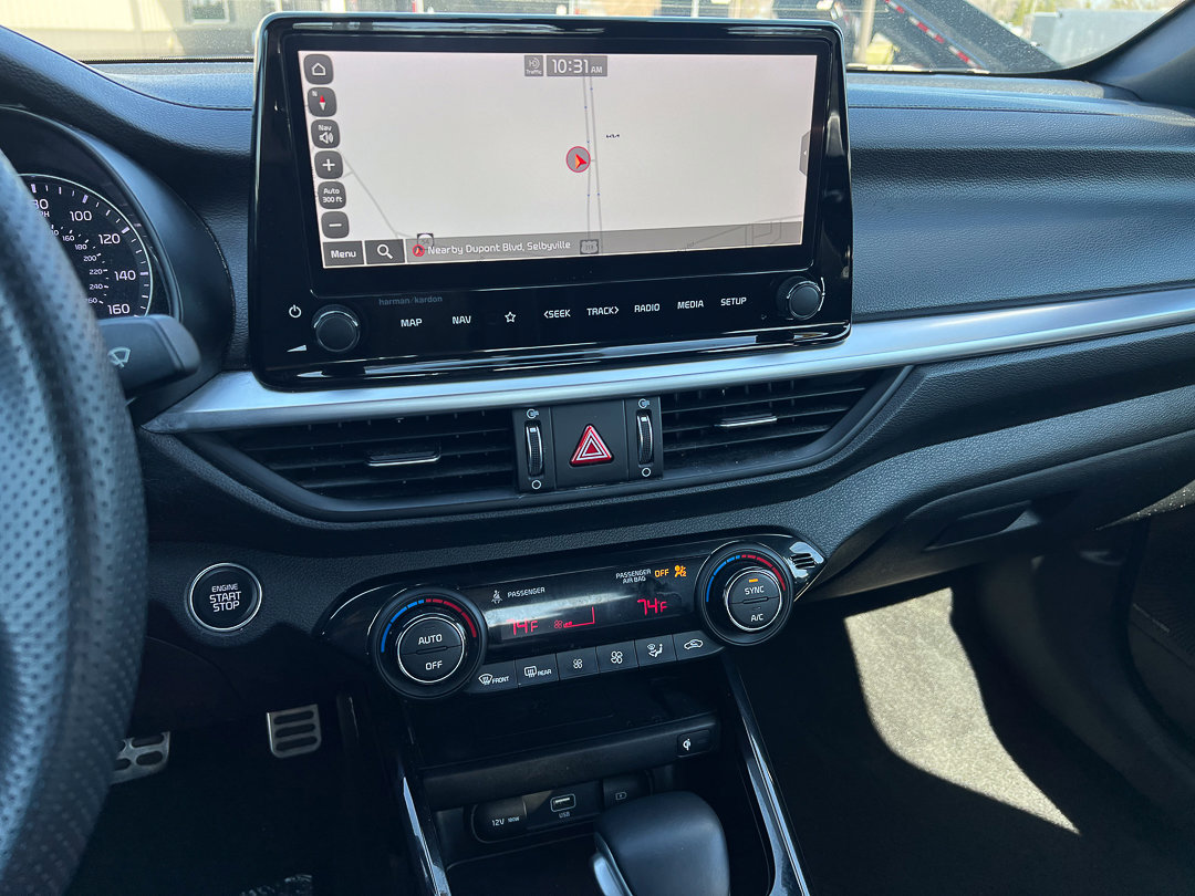 Used 2023 Kia Forte GT-Line w/ GT-Line Premium Package image 18