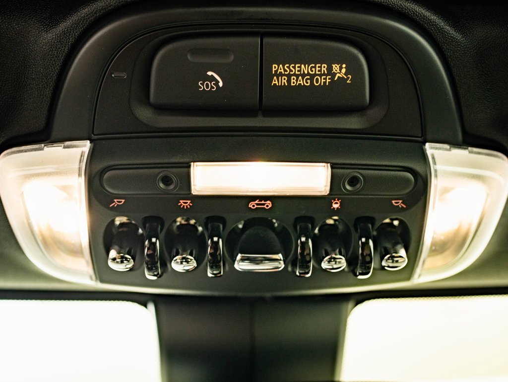 Used 2023 MINI Cooper S w/ Signature Upholstery Package image 39