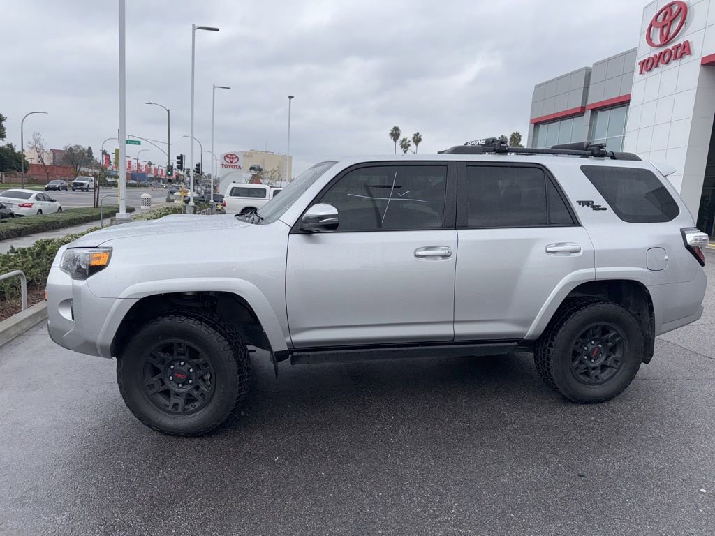 Used 2021 Toyota 4Runner TRD Off-Road Premium image 3