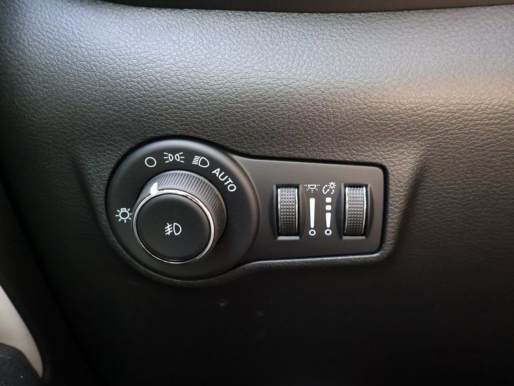 New 2026 Jeep Compass Limited AWD/4WD image 31
