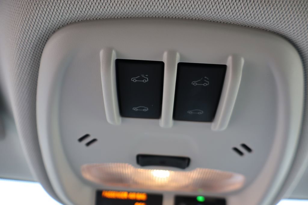 Used 2025 Chevrolet Trax ACTIV w/ Sunroof Package FWD image 24