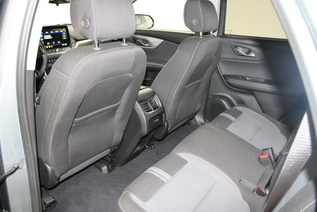 Used 2025 Chevrolet Blazer LT image 24