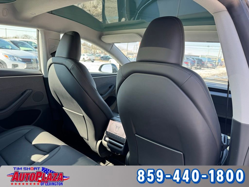 Used 2024 Tesla Model 3 Standard Range image 35