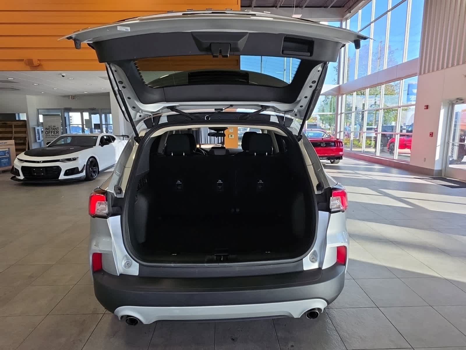 Used 2020 Ford Escape SE AWD/4WD image 9