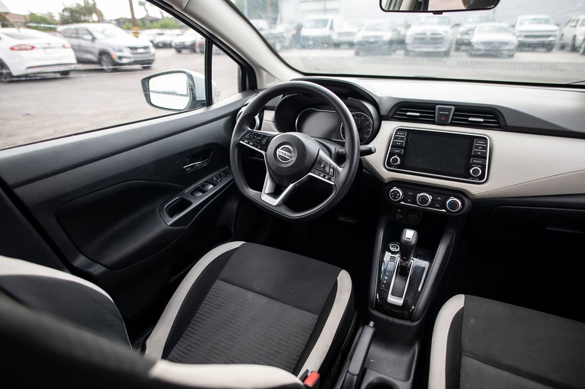 Used 2021 Nissan Versa SV image 26