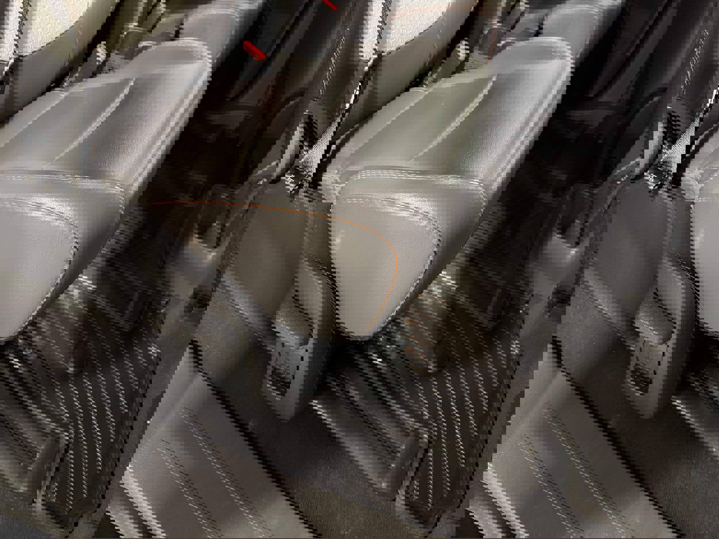 Used 2022 Toyota Sienna XSE w/ XSE Plus Package image 14