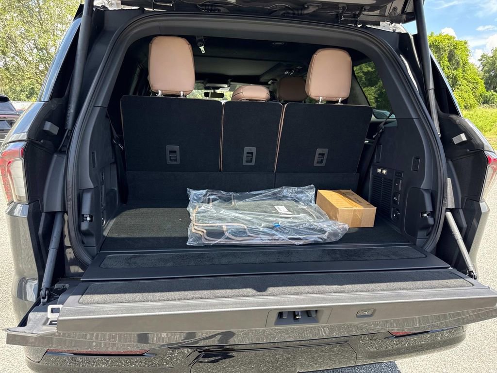 New 2025 Lincoln Navigator Black Label image 11