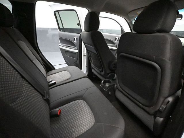 Used 2009 Chevrolet HHR LS image 32