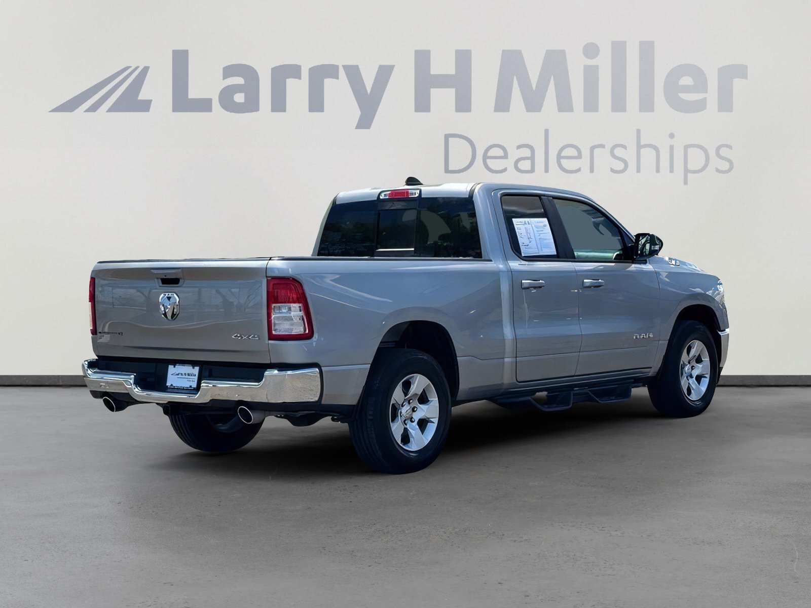 Used 2022 RAM 1500 Big Horn AWD/4WD image 6