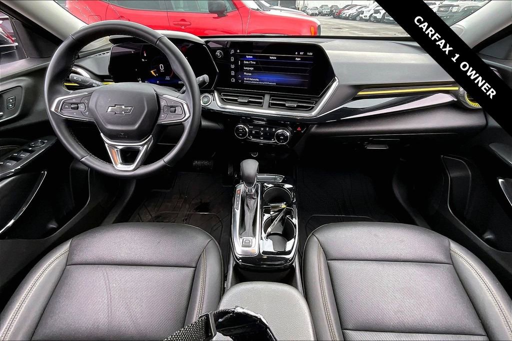 Used 2025 Chevrolet Trax ACTIV image 7
