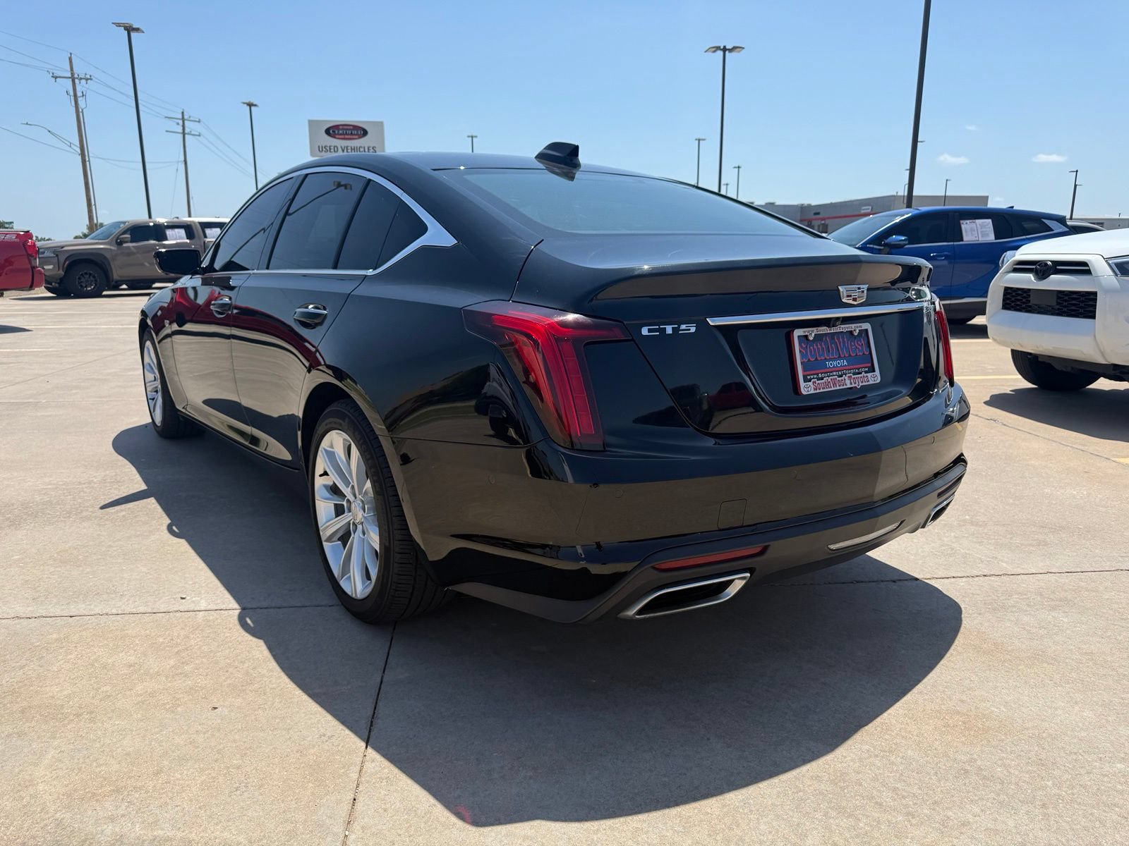 Used 2025 Cadillac CT5 Premium Luxury RWD image 4