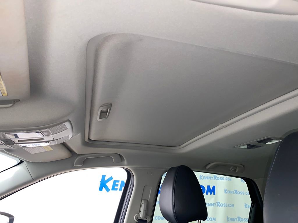 Used 2017 MAZDA CX-5 Touring w/ Preferred Equipment Package AWD/4WD image 25