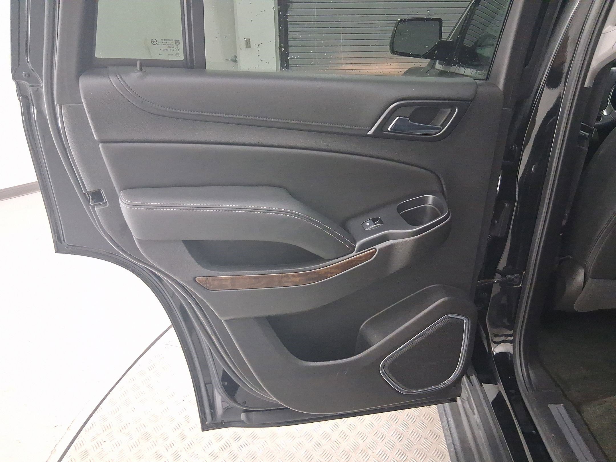 Used 2017 Chevrolet Tahoe LT image 27