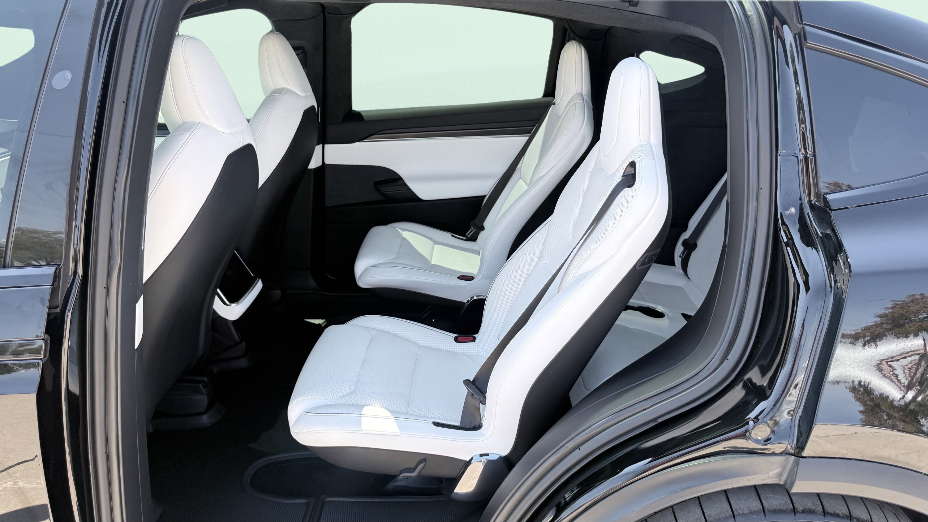 Used 2022 Tesla Model X Plaid AWD/4WD image 29
