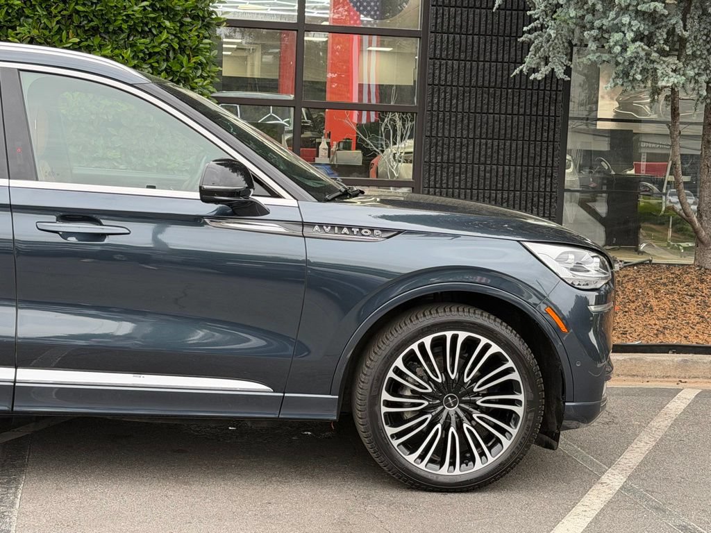 Used 2024 Lincoln Aviator Black Label w/ Dynamic Handling Package AWD/4WD image 23