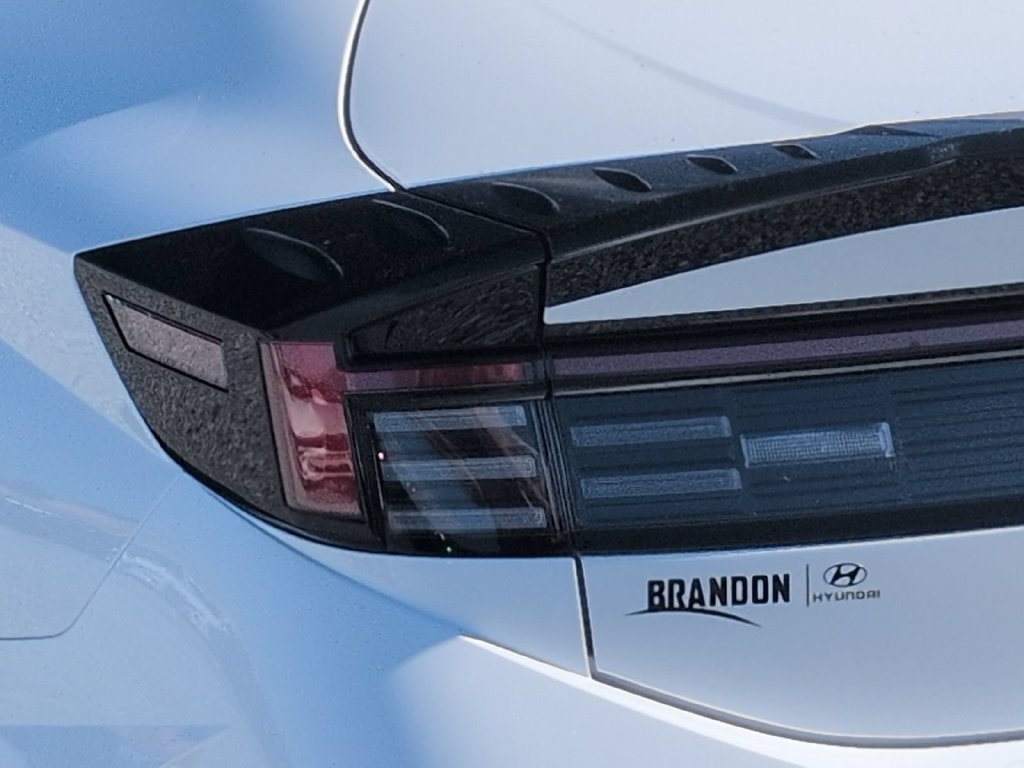 New 2027 Hyundai Sonata SE FWD image 8