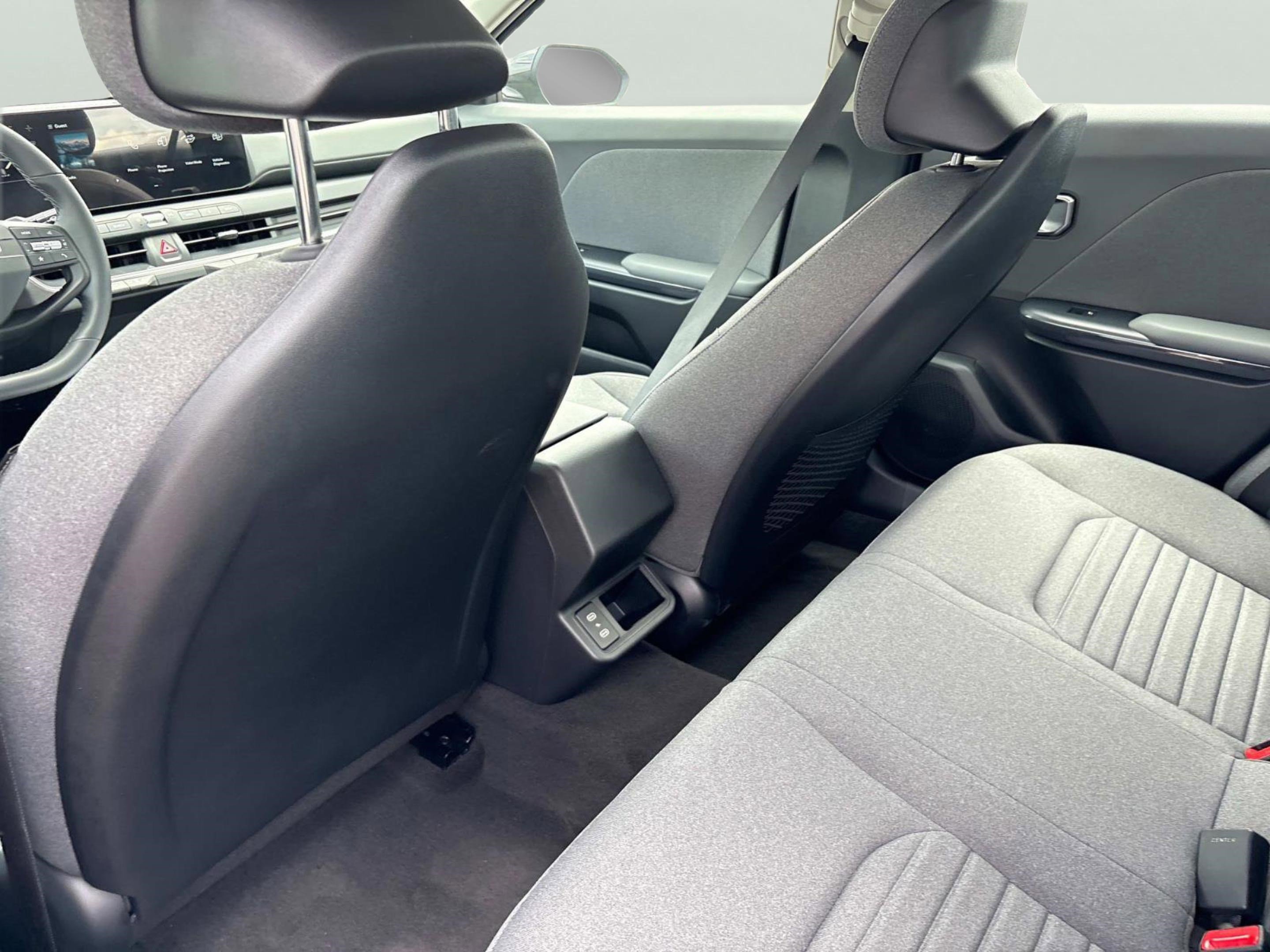 New 2025 Kia K4 EX image 15