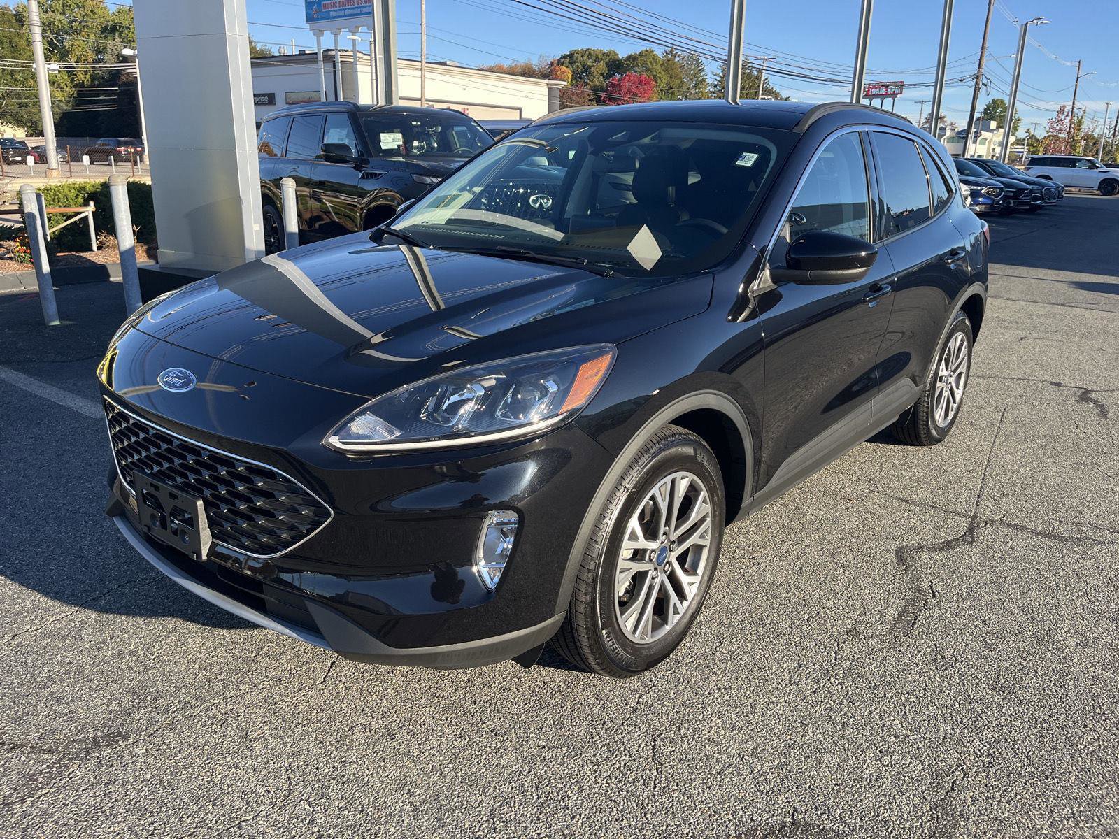 Used 2022 Ford Escape SEL w/ Technology Package image 9