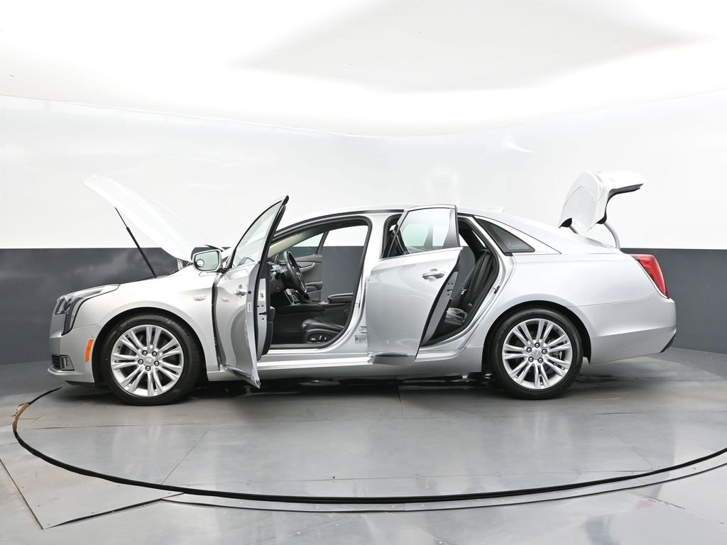 Used 2018 Cadillac XTS Luxury image 47