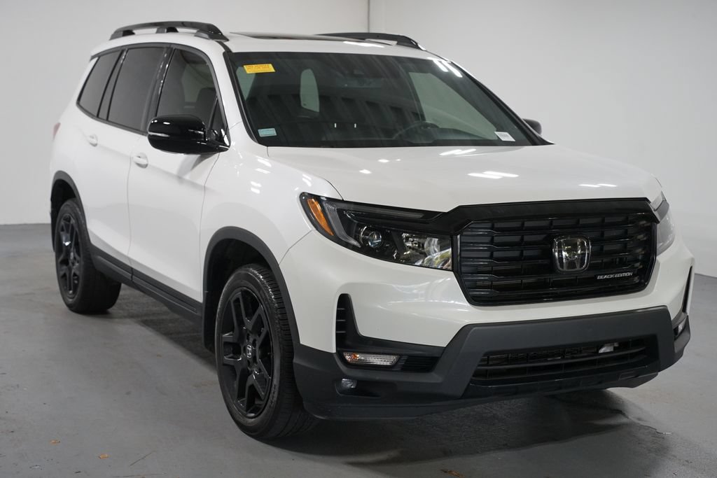 Used 2024 Honda Passport Black Edition image 3