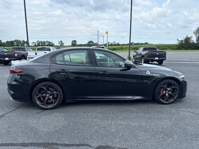 Used 2019 Alfa Romeo Giulia Quadrifoglio w/ Driver Assist Dynamic Package RWD image 10