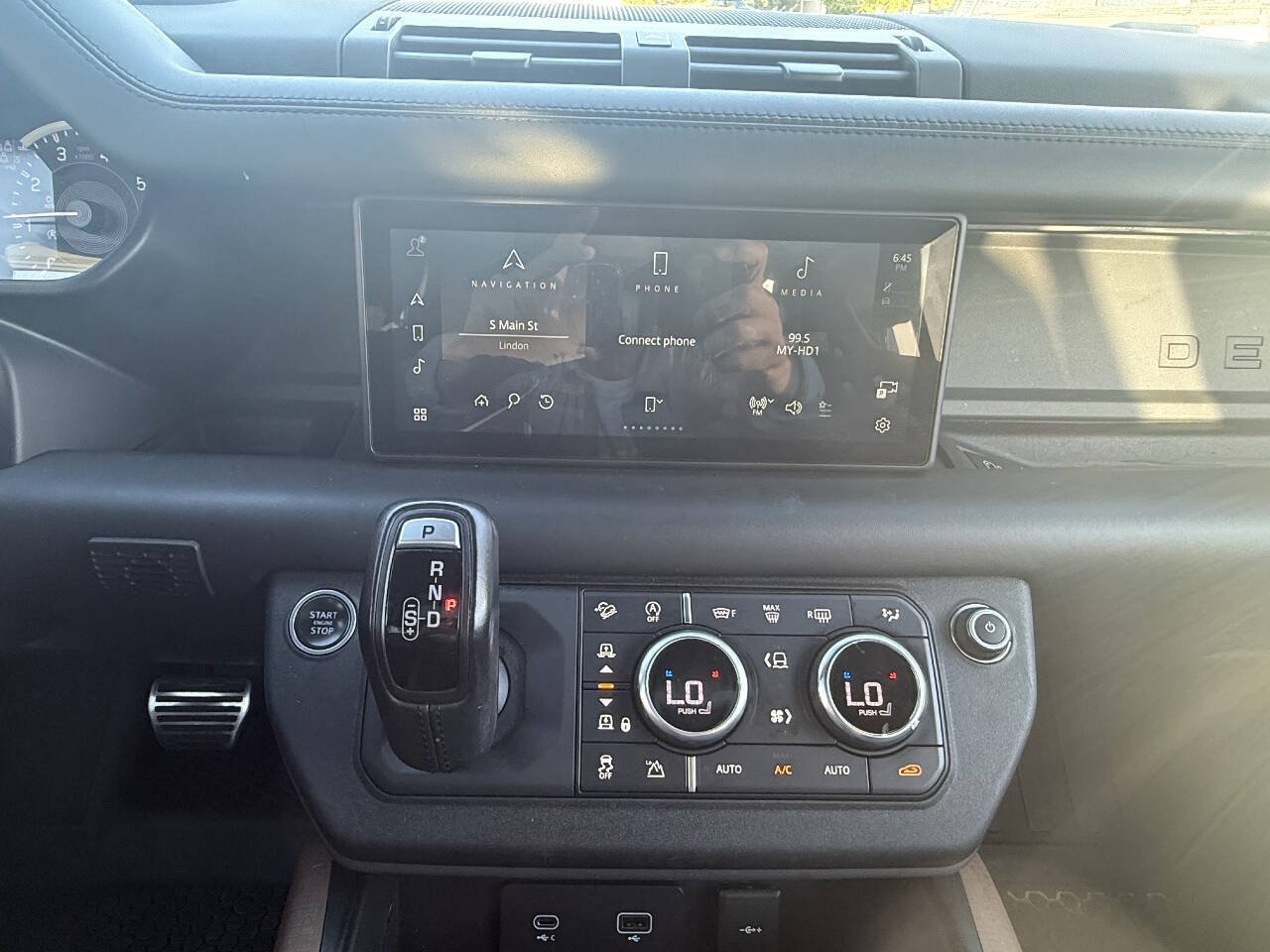 Used 2022 Land Rover Defender 110 X AWD/4WD image 16