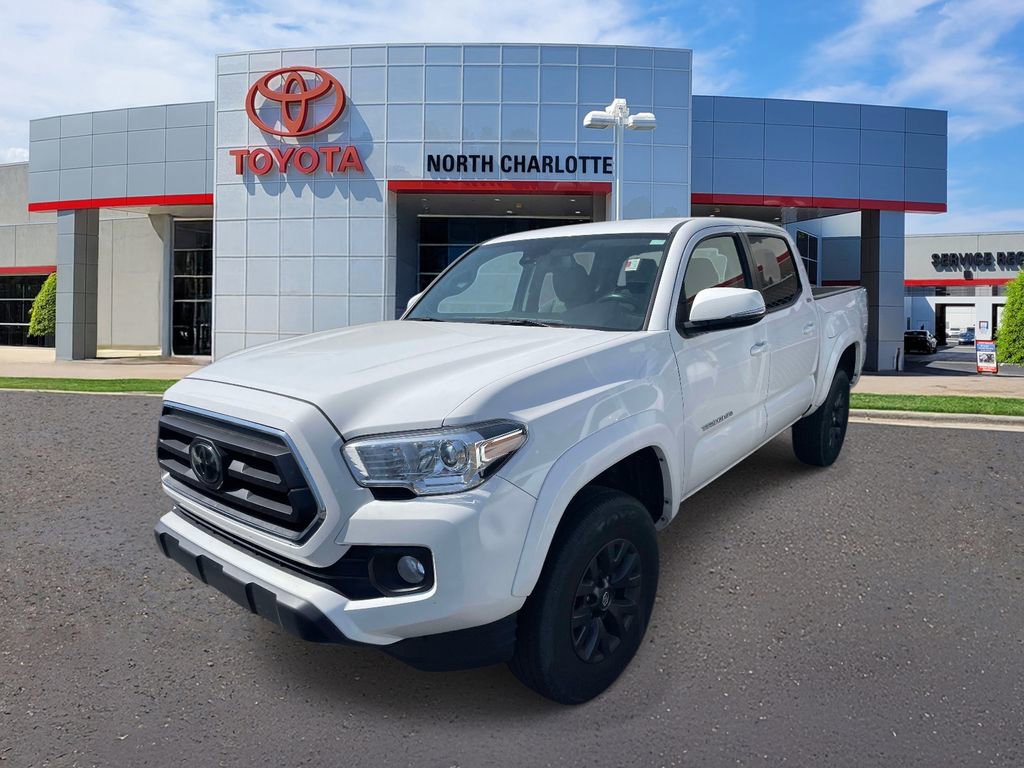 Used 2023 Toyota Tacoma SR5 w/ Technology Package image 5
