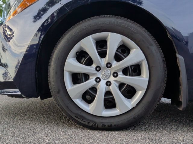 Used 2025 Toyota Corolla LE FWD image 10