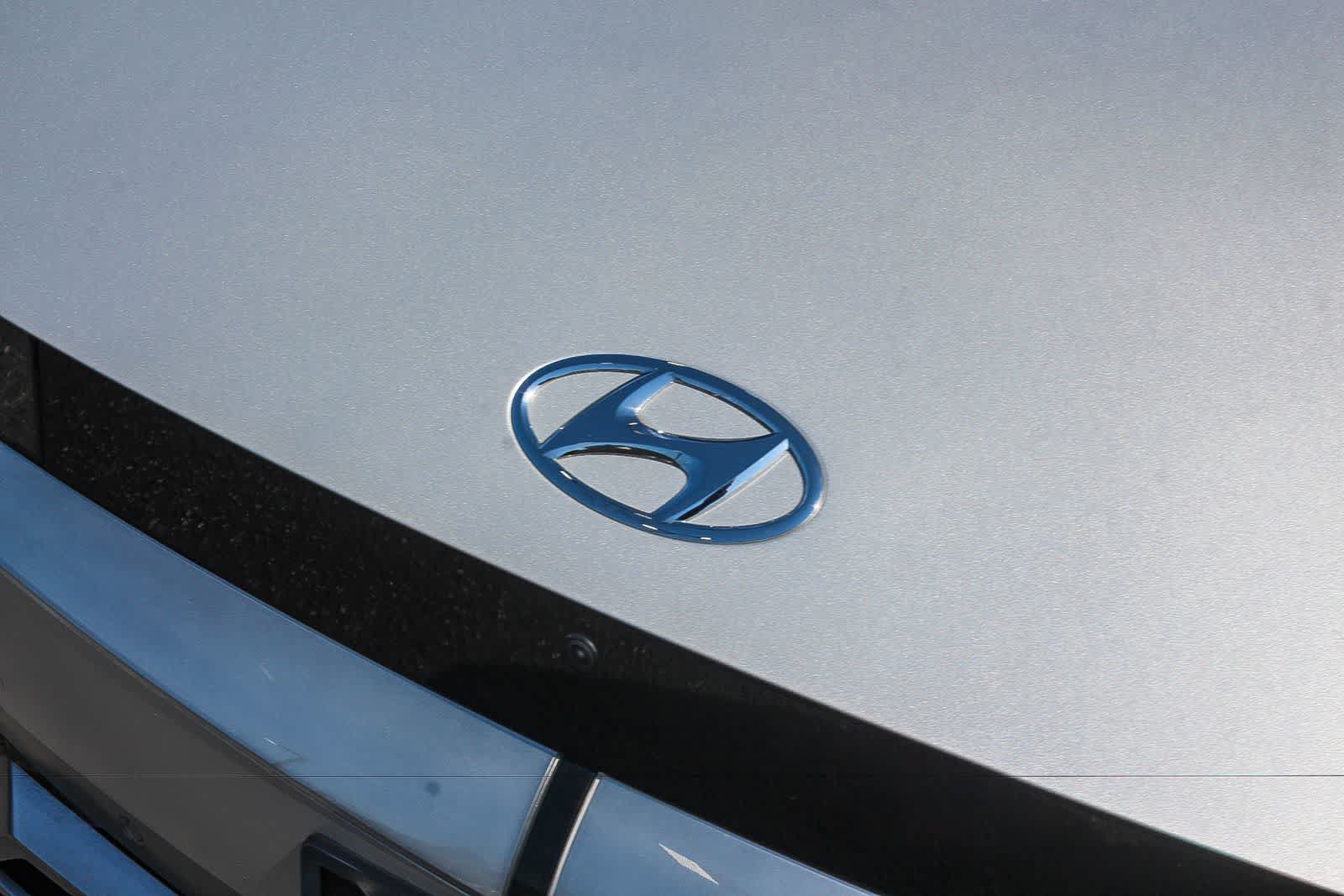 Used 2023 Hyundai Ioniq 5 Limited AWD/4WD image 14
