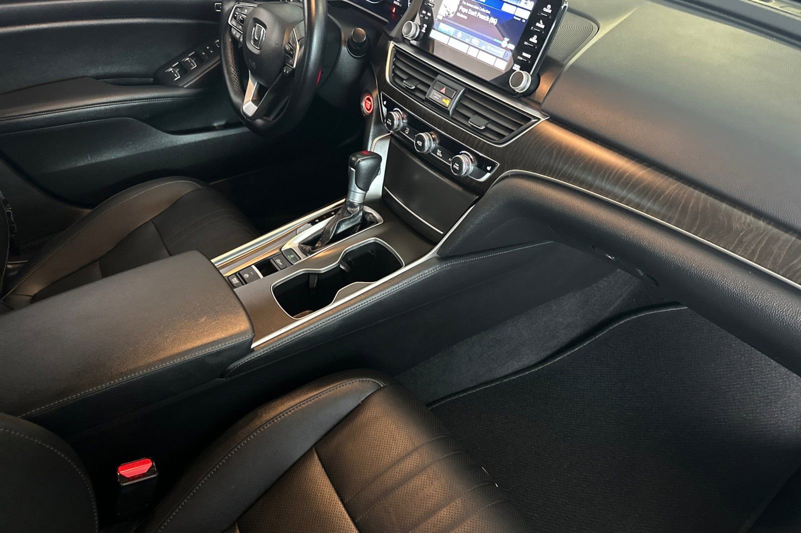 Used 2021 Honda Accord EX-L image 12