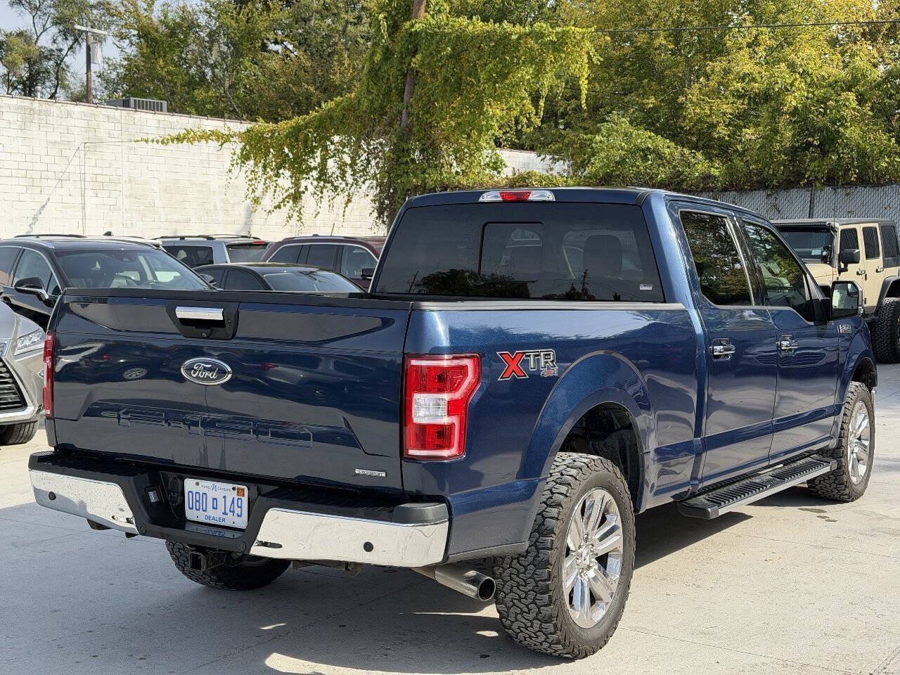Used 2019 Ford F150 XLT w/ Equipment Group 302A Luxury AWD/4WD image 5