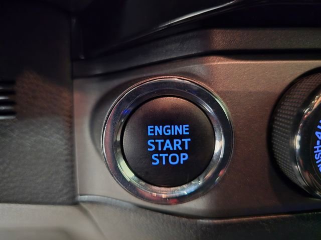 Used 2017 Toyota Tacoma TRD Off-Road w/ Premium & Technology Package image 21