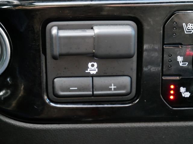 Certified 2023 Chevrolet Silverado 1500 ZR2 w/ Technology Package image 18