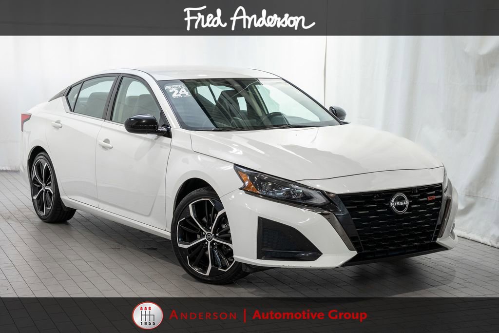 Used 2024 Nissan Altima 2.5 SR FWD image 1