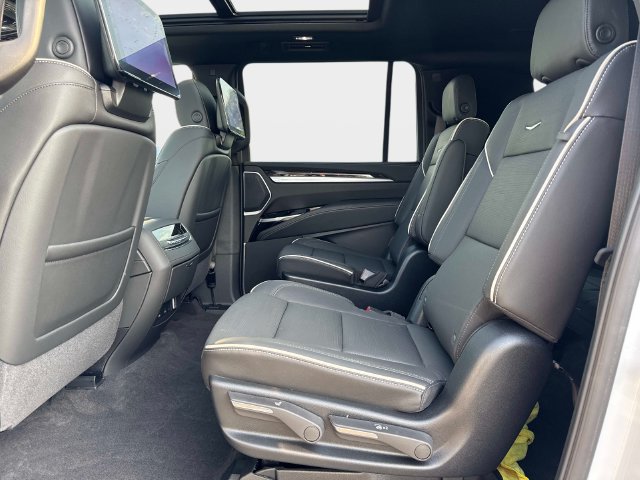 New 2026 Cadillac Escalade ESV Luxury w/ LPO, Floor Liner Package AWD/4WD image 13