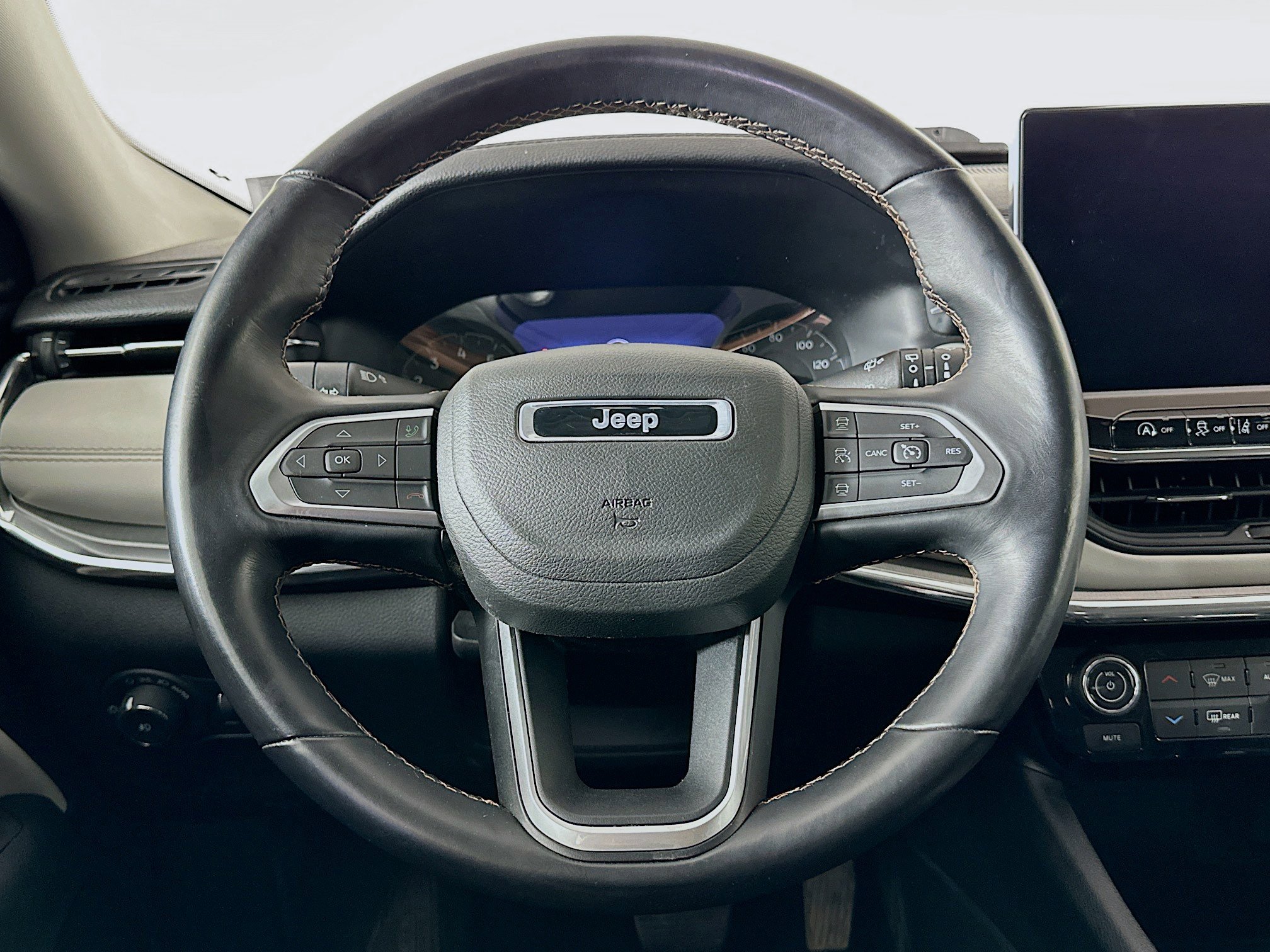 Used 2022 Jeep Compass Limited image 18