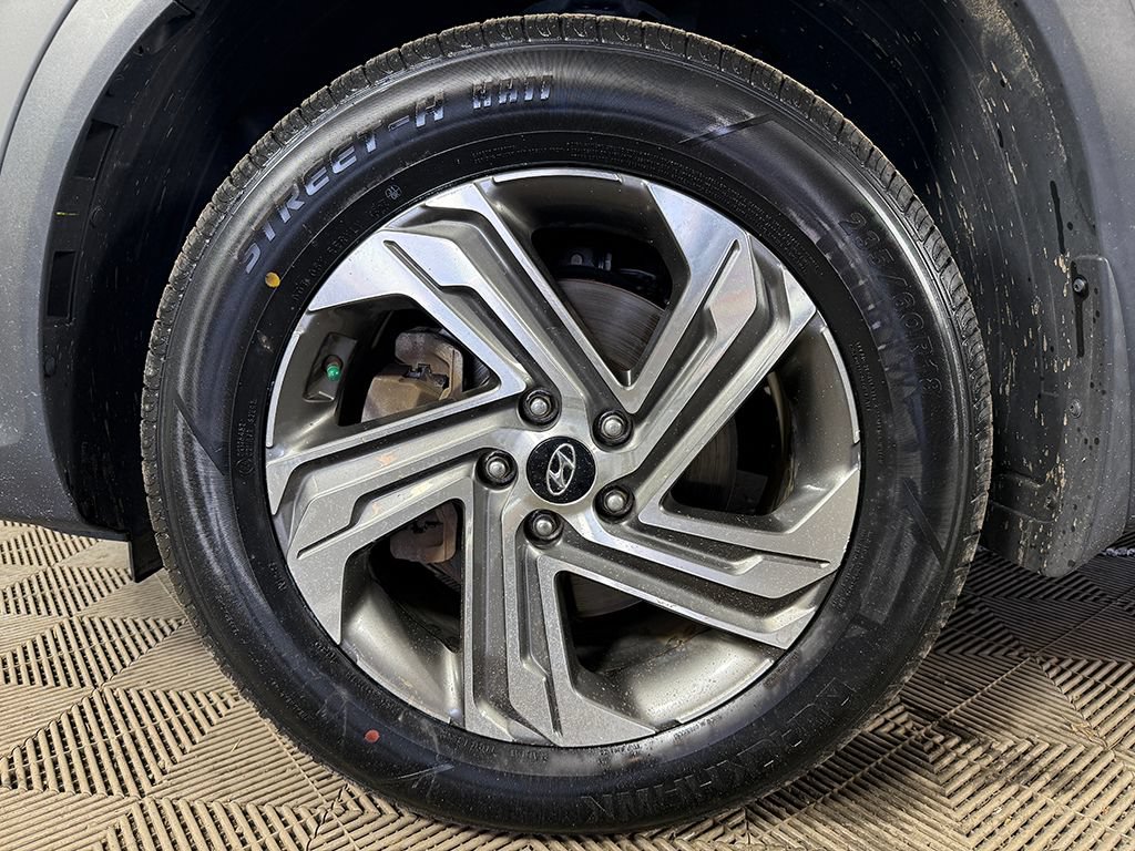 Certified 2023 Hyundai Santa Fe SE AWD/4WD image 18
