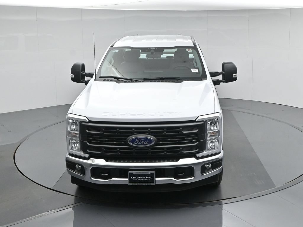 New 2026 Ford F350 XL w/ XL Chrome Package RWD image 35