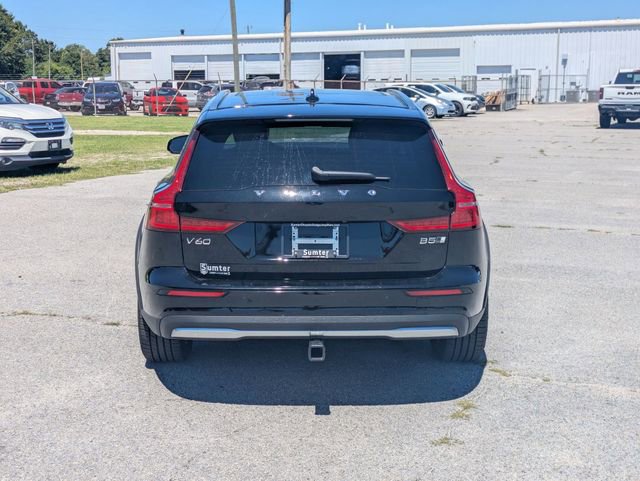 Used 2023 Volvo V60 B5 Cross Country Plus w/ Climate Package AWD/4WD image 4