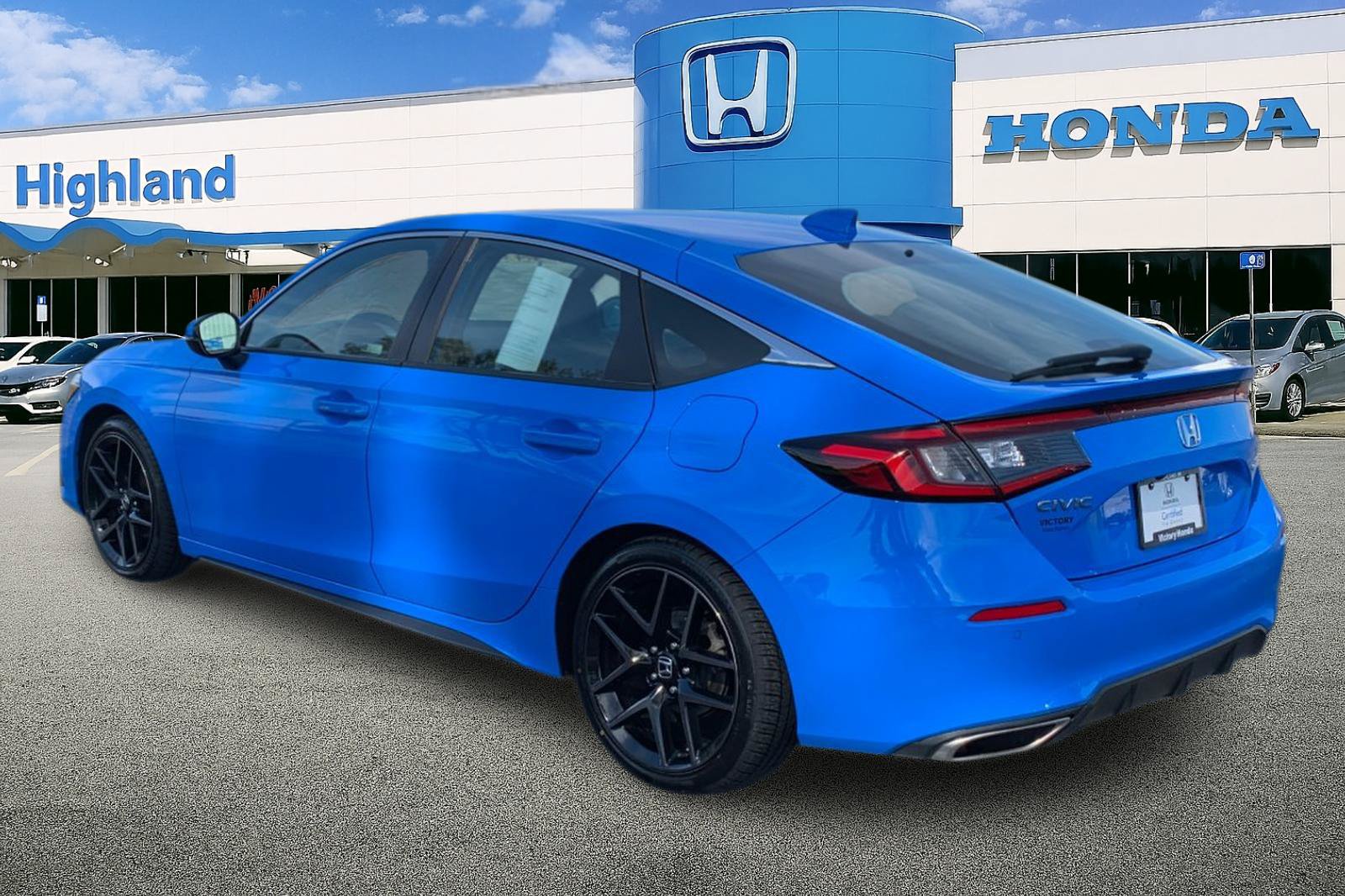 Used 2024 Honda Civic Sport Touring image 3