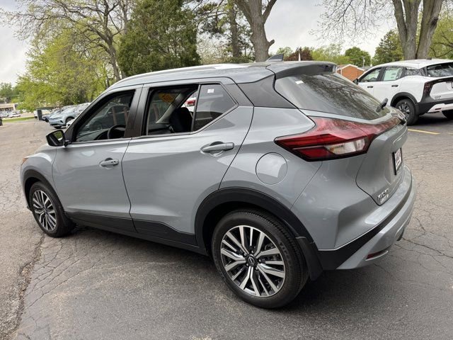 Used 2024 Nissan Kicks SV FWD image 23