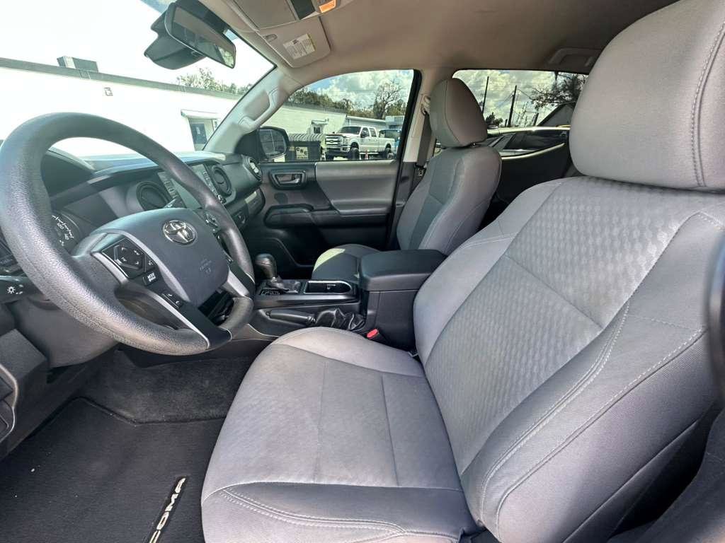 Used 2020 Toyota Tacoma SR w/ SR Convenience Package image 10